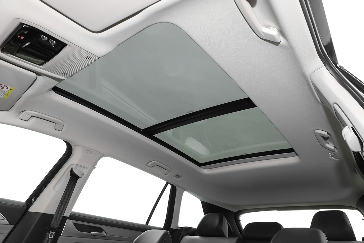 2025 VW Tavendor 330TSI 2WD