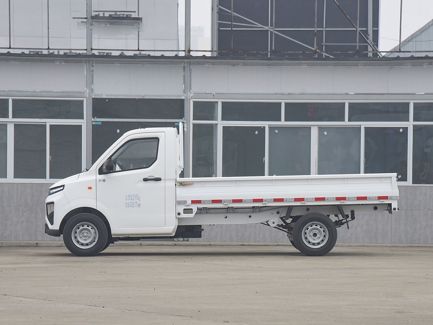 Geely Farizon-F1E