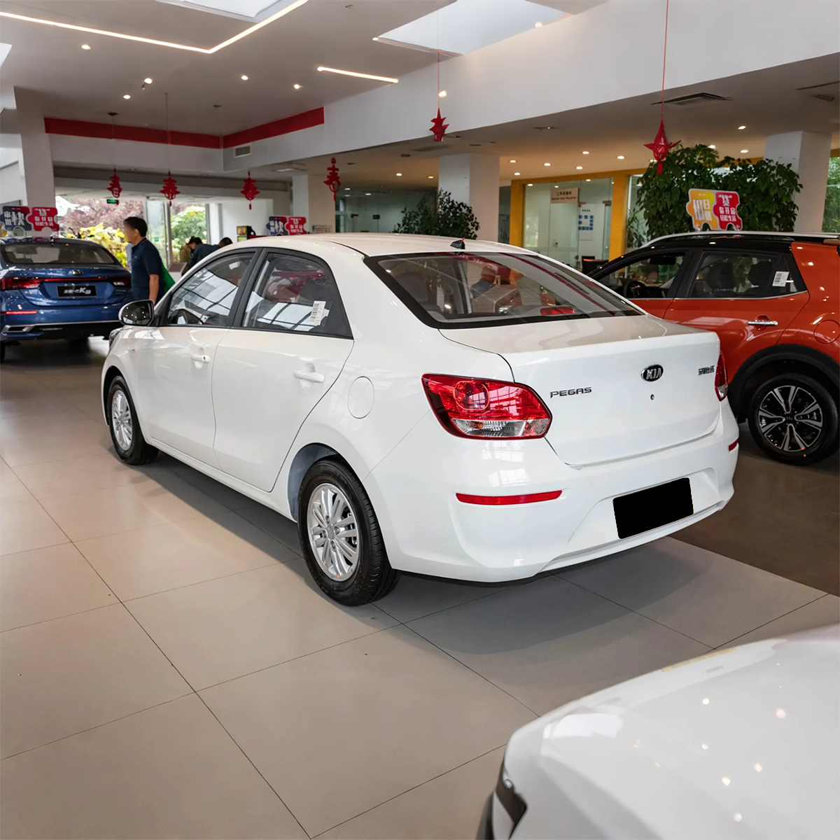 Services d'exportation de la berline Kia Pegas 2020