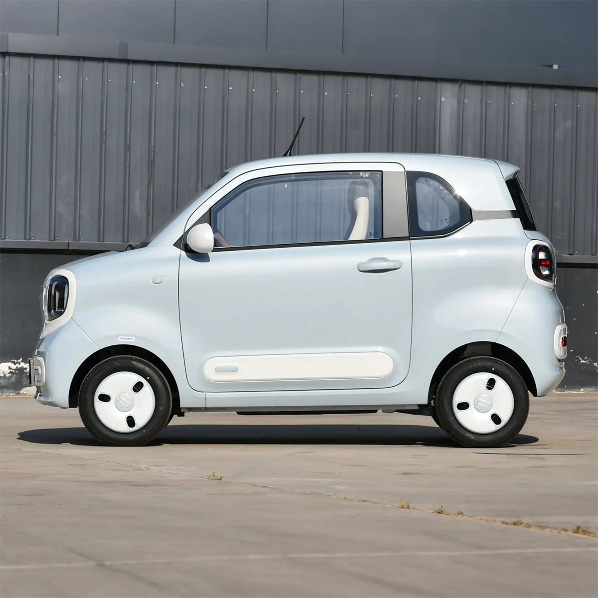 Bestune Pony Electric Mini Car