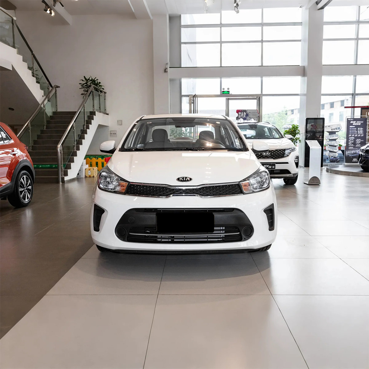 Services d'exportation de la berline Kia Pegas 2020