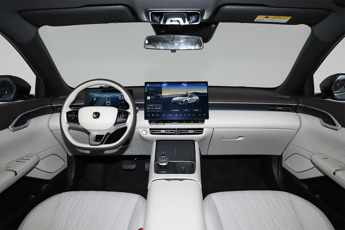 2026 Eado Gasoline Sedan