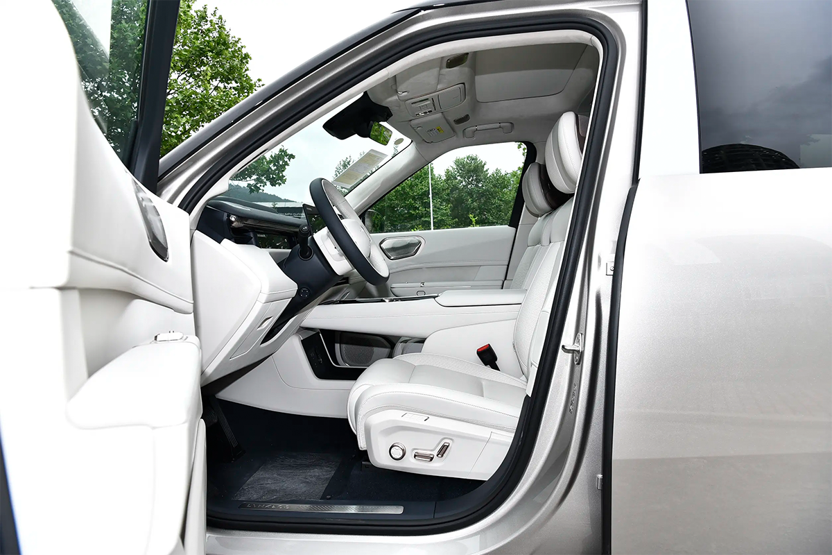 2025 LYNK & CO 900 1.5T Halo