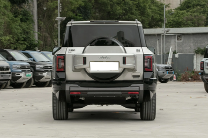 2025 Leopard 8 SUV Hybrid Car — BFHC Auto Export