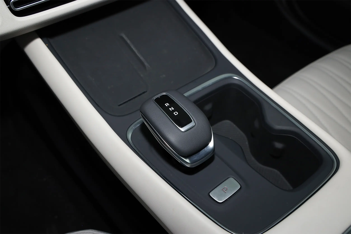 2026 Eado Gasoline Sedan