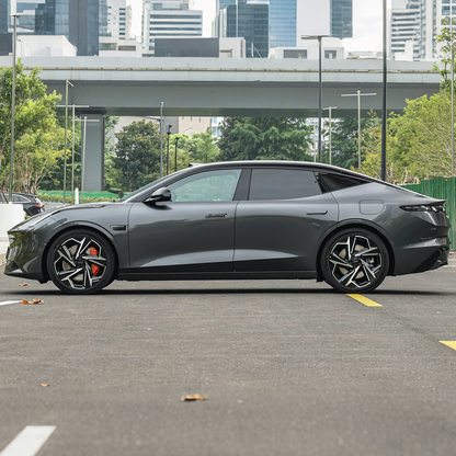 2025 Lynk & co Z10 Electric Sedan