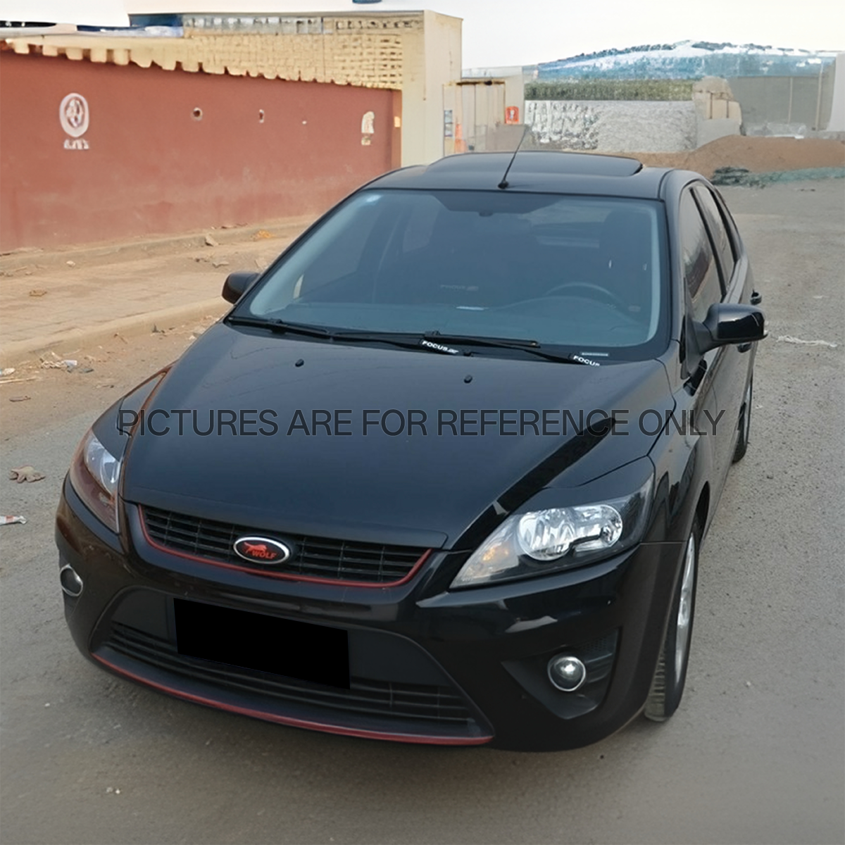 Ford Focus, manual transmission, luxury, black, registered on December 22, 2014.