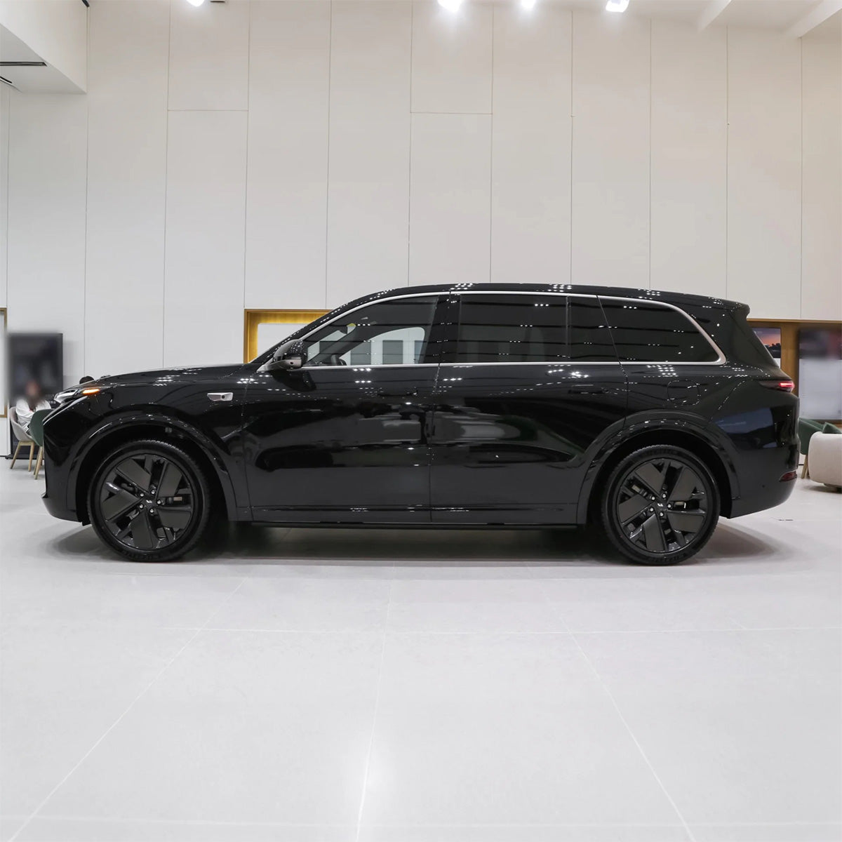 2025 Li Auto L9 Hybrid SUV