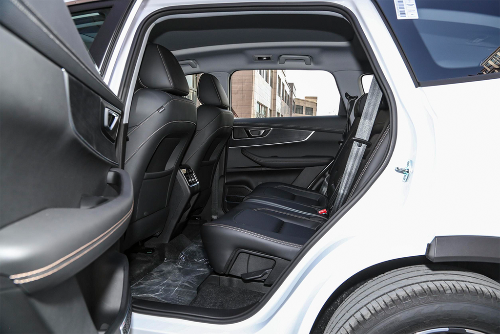 2025 Tiggo 8 Gasoline SUV— BFHC Auto Export