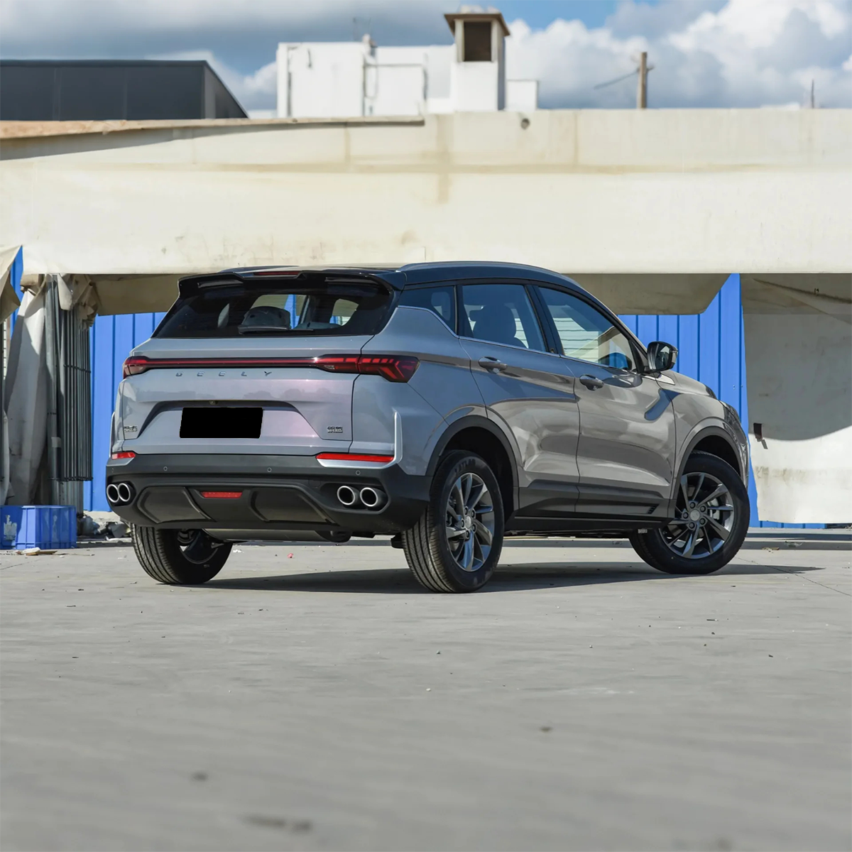 Services d'exportation de petits SUV Geely Coolray