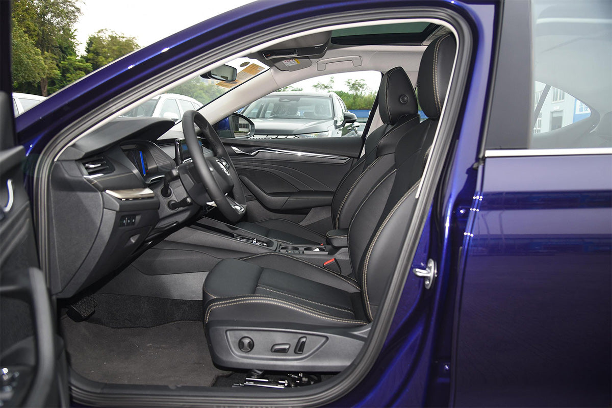 2025 VW Skoda Octavia Gasoline Sedan