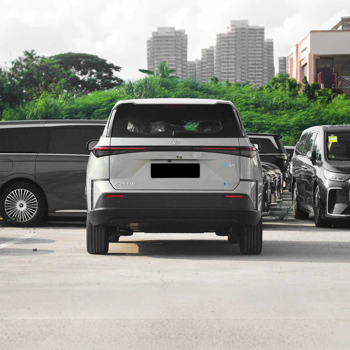 Services d'exportation de SUV compacts GAC Toyota BZ3X