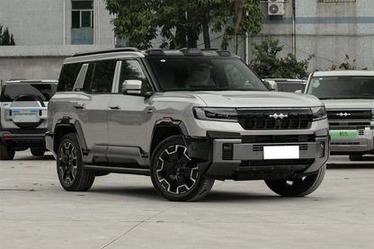 2025 Leopard 8 SUV Hybrid Car — BFHC Auto Export