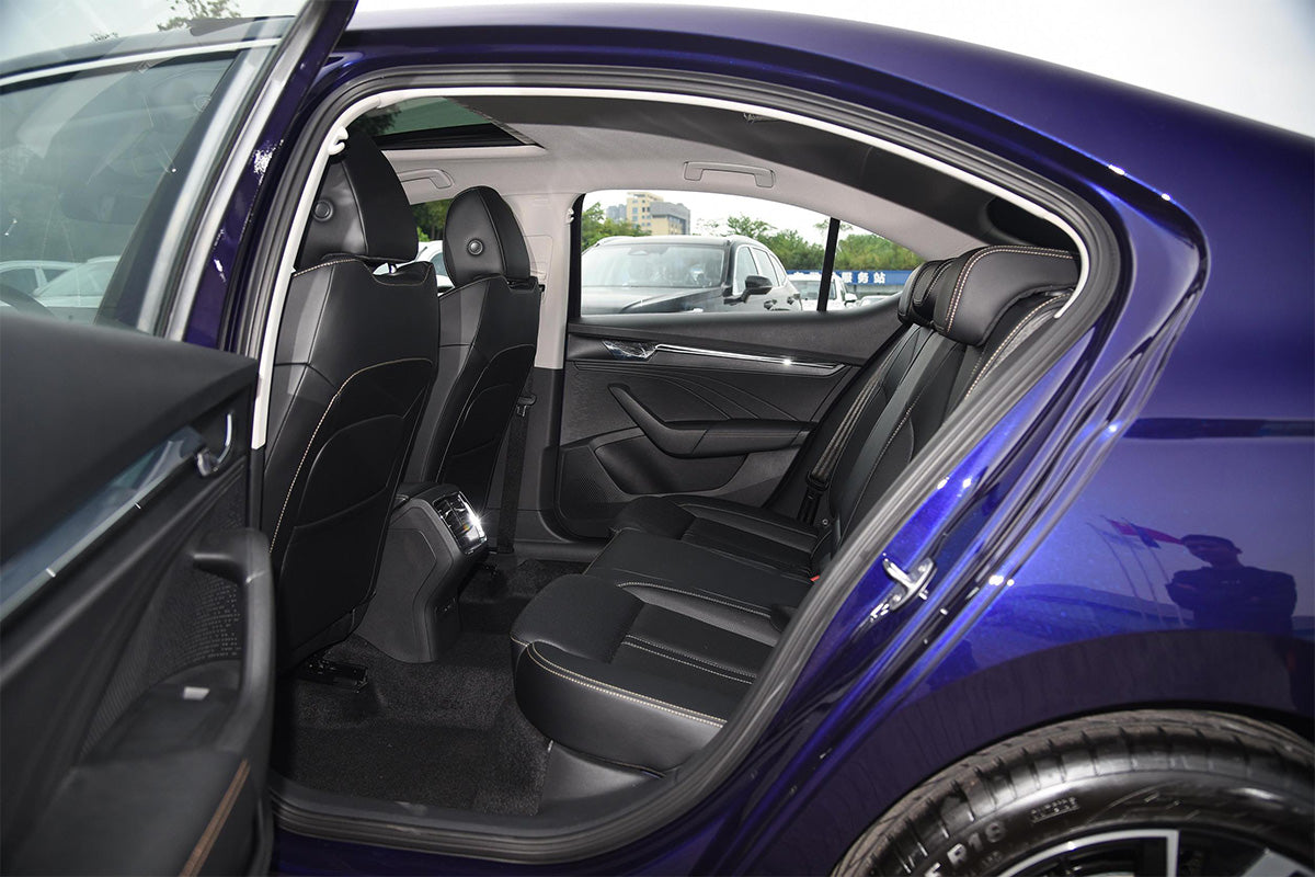 2025 VW Skoda Octavia Gasoline Sedan