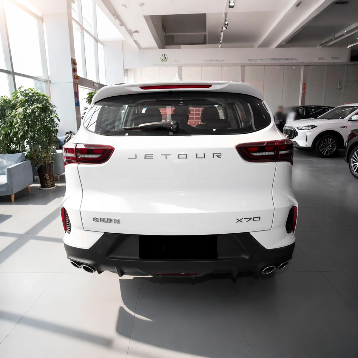 Services d'exportation du SUV moyen Jetour X70