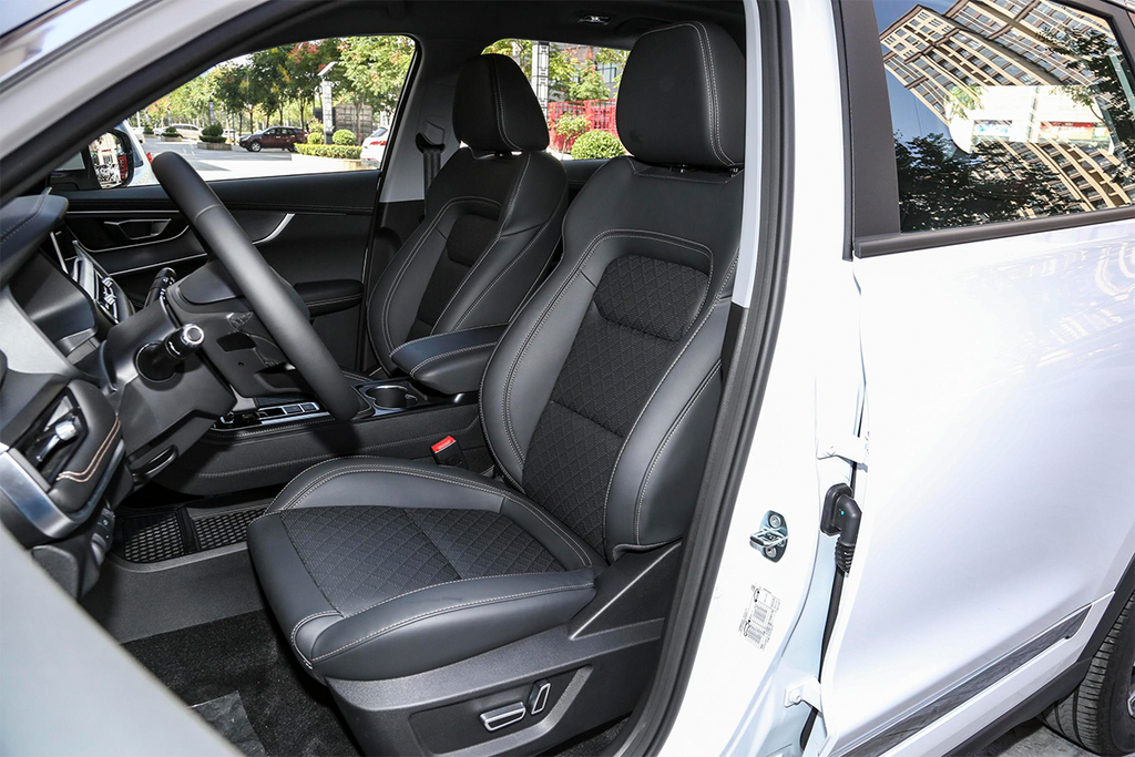 2025 Tiggo 8 Gasoline SUV— BFHC Auto Export