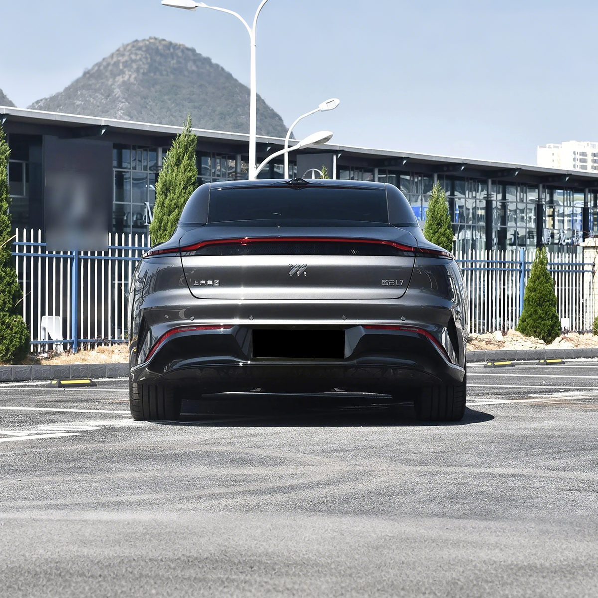 2024 IM L7 Electric Sedan— BFHC Auto Export