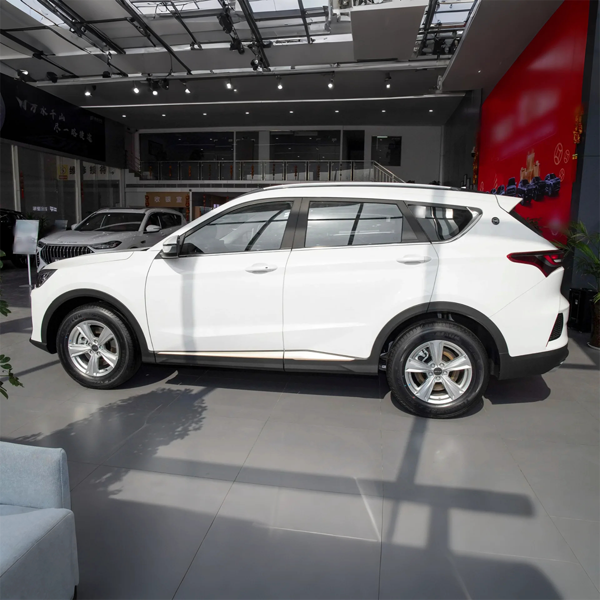 سيارة جيتور X70 الرياضية متعددة الاستخدامات موديل 2025 - شركة بي إف إتش سي لتصدير السيارات