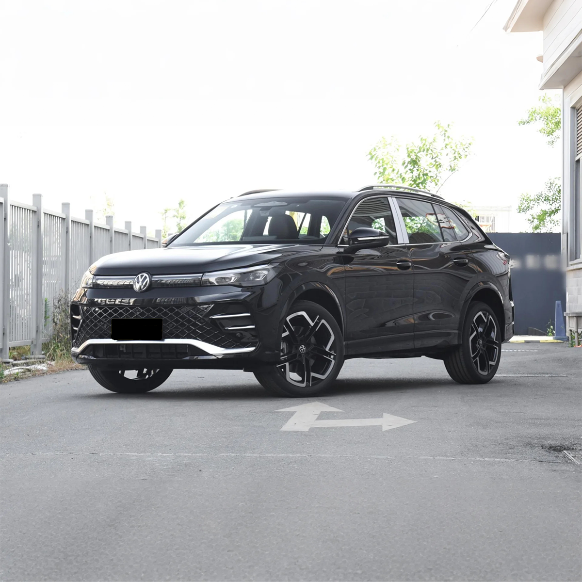 2026 Tiguan L Gasoline SUV— BFHC Auto Export