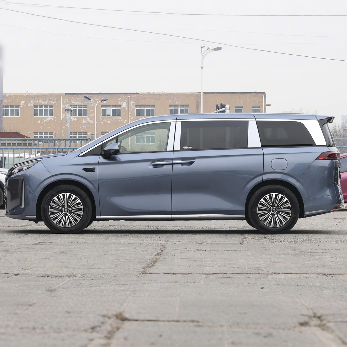 2025 BYD Xia DM-i 100KM