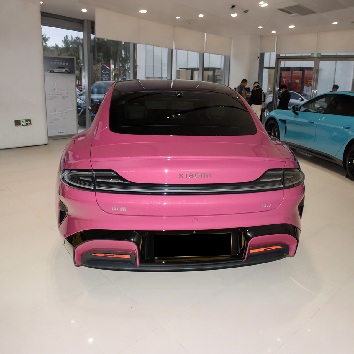 2024 Xiaomi SU7 Electric Sedan