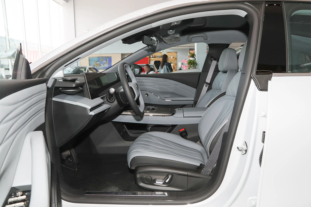 2025 Galaxy E8 Electric Sedan