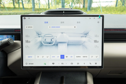 2025 Lynk & co Z10 Electric Sedan