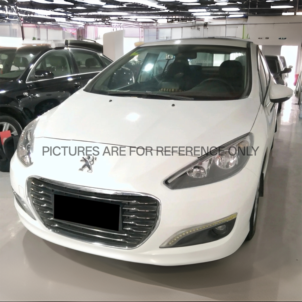 Peugeot 308 Automatic Luxury, White, Registration Date: February 18, 2013