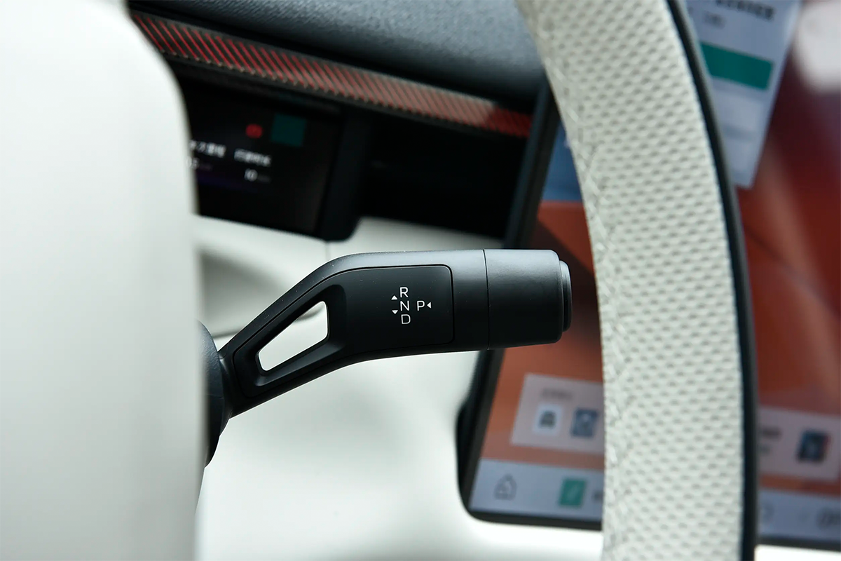 2025 LYNK & CO 900 1.5T Halo