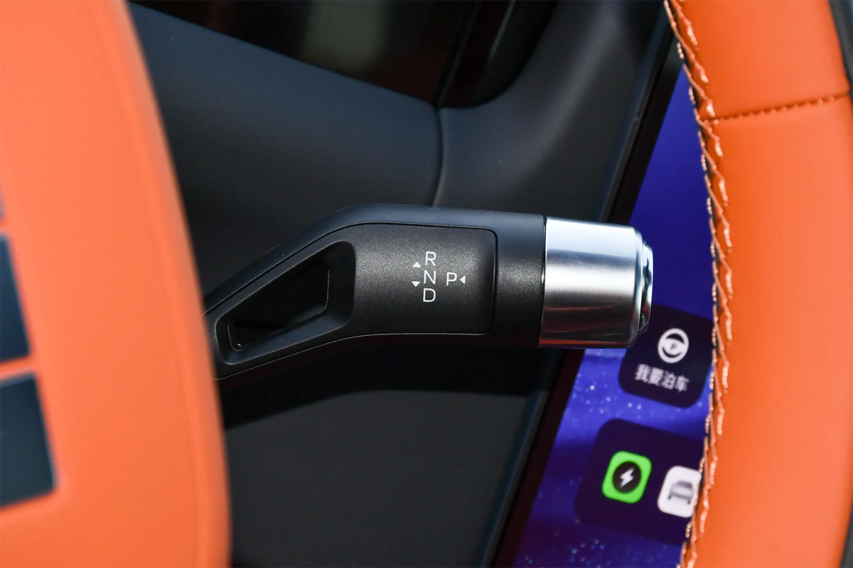 2025 Galaxy M9 Hybrid SUV