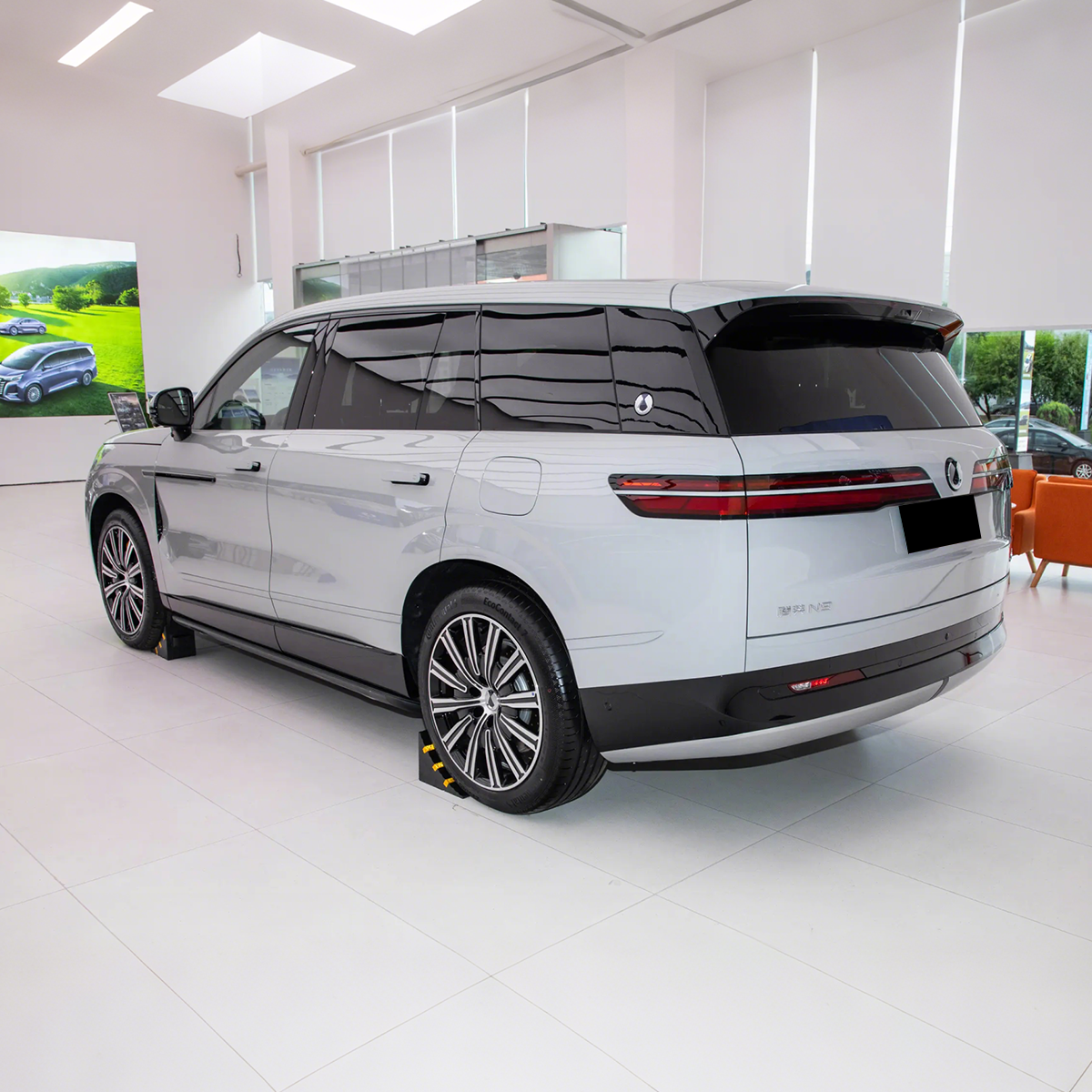 2026 Denza N9 DM Hybrid SUV