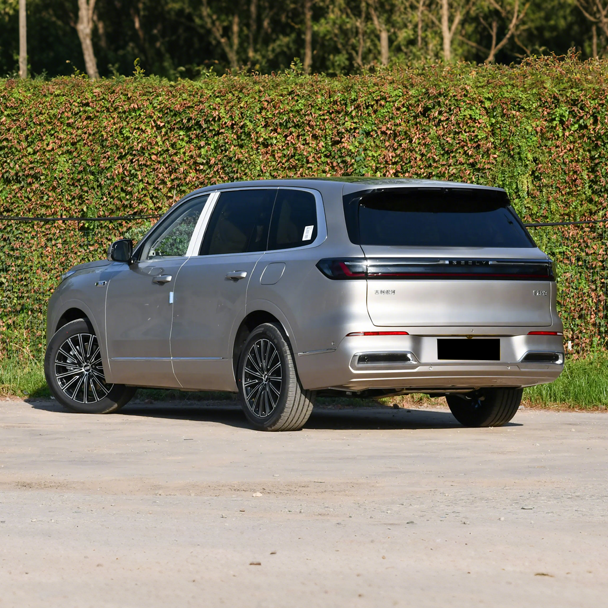 2025 Galaxy M9 Hybrid SUV