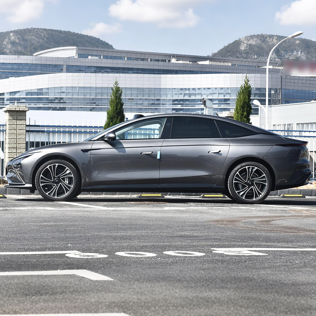 2024 IM L7 Electric Sedan— BFHC Auto Export