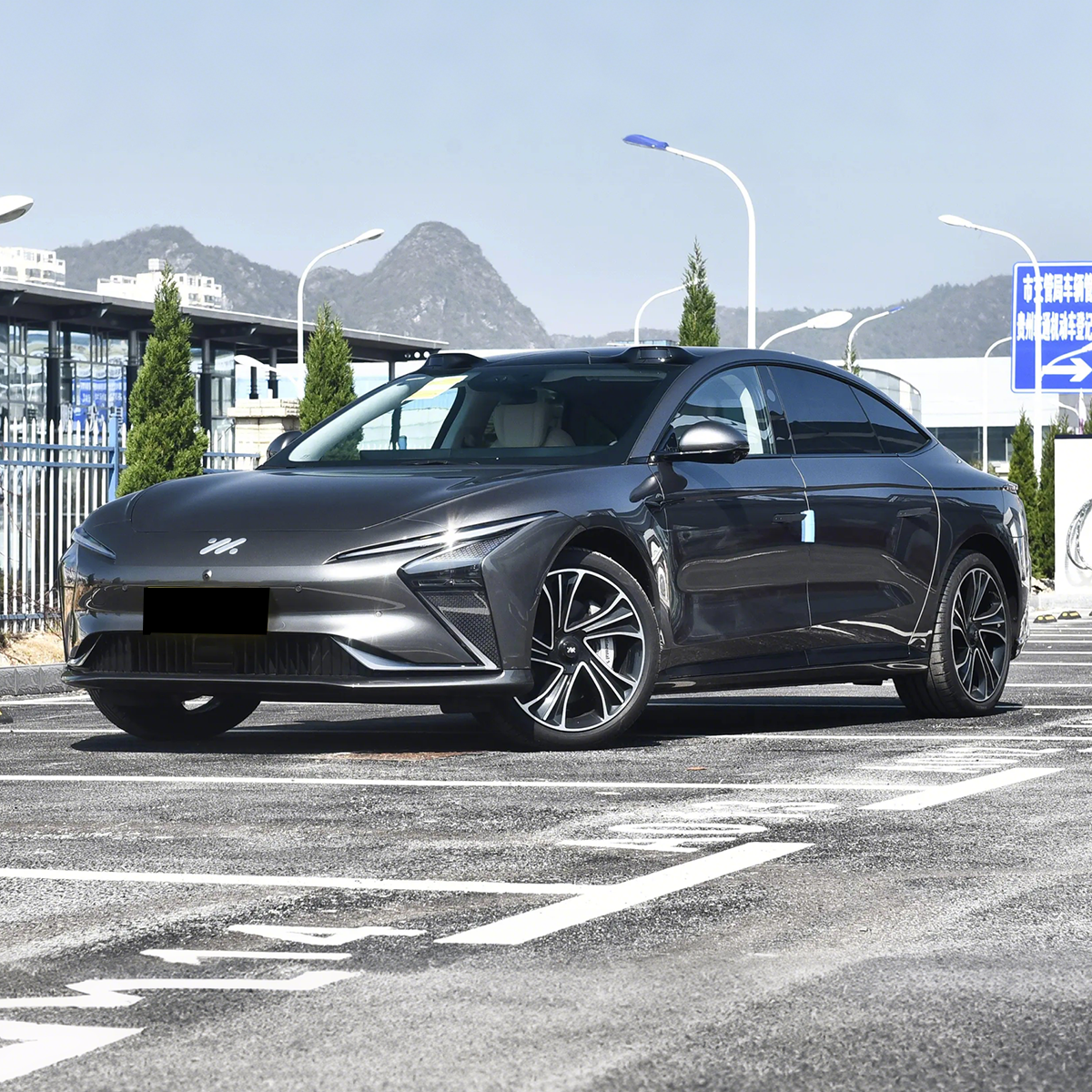 2024 IM L7 Electric Sedan— BFHC Auto Export