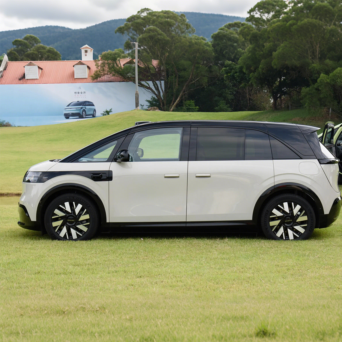 2025 Zeekr MIX 76kWh