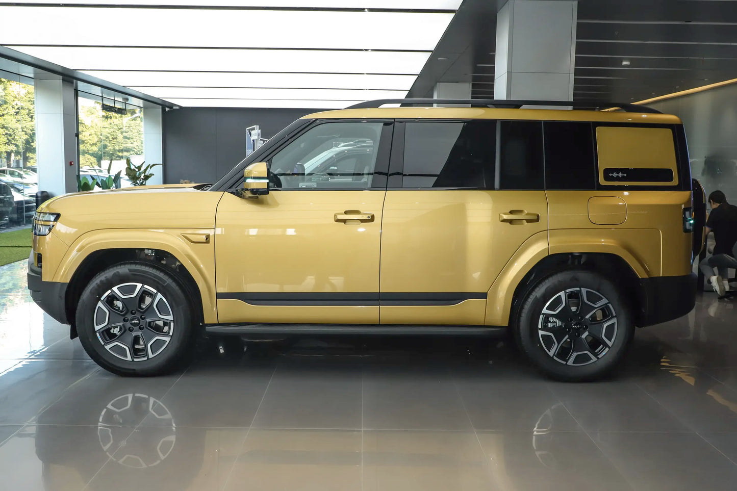 2025 Leopard Tai7 Hybrid Car — BFHC Auto Export