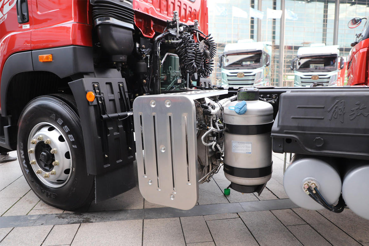 Qingdao  FAW Jiefang JK6 350 HP 4x2 Tractor Truck (457 Axle)