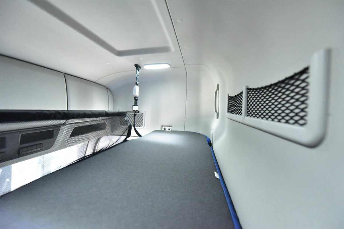 Foton Eurocargo R Series 240 hp 4x2 8.6-meter box truck