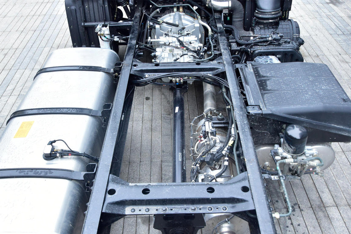 Foton Eurocargo R Series 240 hp 4x2 8.6-meter box truck