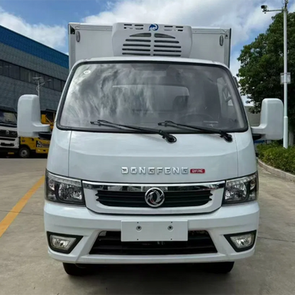 Small Dongfeng Refrigerated Truck | Easy Urban Maneuverability | for Fresh Food Delivery