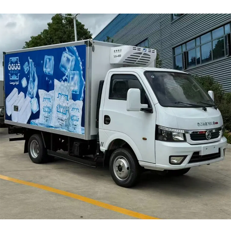 Small Dongfeng Refrigerated Truck | Easy Urban Maneuverability | for Fresh Food Delivery