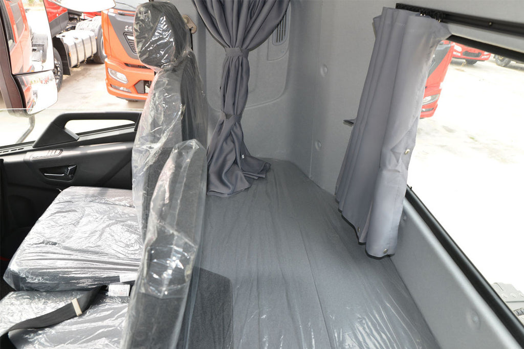 Dongfeng Tianjin KR 4.8L Diesel 240hp 4×2 Fast 8-speed Tractor Truck